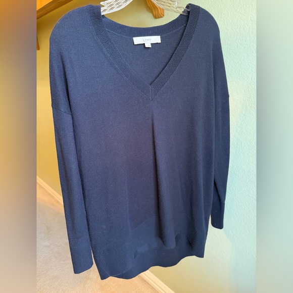 LOFT Sweaters - LOFT Deep Blue Knit Top size Small